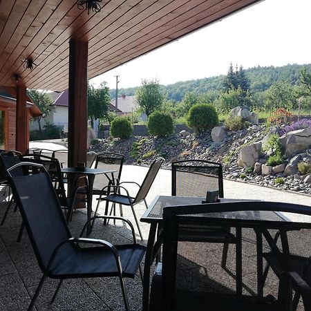 Penzion U Cola Prievidza Exterior photo